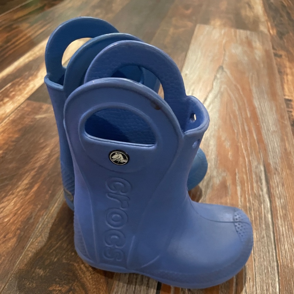 CROCS Handle It Rainboot Toddler size 8